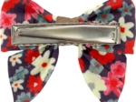 Mini bow tie clip tapis rouge