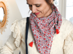 Pom pom scarf rouge corolle