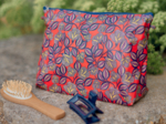 Cosmetic bag with flap calypso
