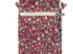 Quilted phone pocket tapis rouge