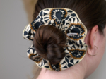 Large Piping Scrunchie attrape soleil
