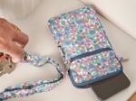 Quilted phone pocket pastel fleuri