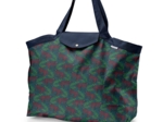 Tote bag with a zip wolf of the woods