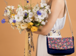 Flap of shoulder bag hippie fleurie