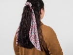 Long tail scrunchie prairie fleurie