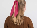 Short tail scrunchie plumetis rose fuchsia
