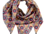 Pom pom scarf fleurs de savane