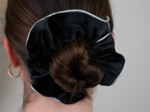 Large Piping Scrunchie black velvet