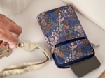 Quilted phone pocket monet lilas