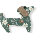 Basset hound hair clip fleuri kaki