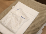 Make-up Remover Glove white sequined