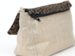 Flap of shoulder bag mocha quilted leopard