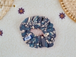 Small scrunchie parade royale