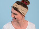 Long tail scrunchie gaze pailletée camel
