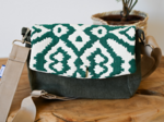 Flap of shoulder bag jacquard vert