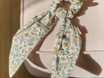 Short tail scrunchie rêve de jasmin