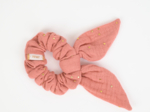Bunny ear Scrunchie gaze pois or rose thé