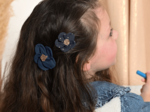 Mini Flower petal hair slide gaze pois or marine