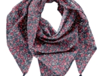 Pom pom scarf camelias rubis