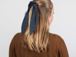 Short tail scrunchie navy gold star