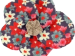Flower petal hair slide small  tapis rouge