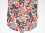 Flap of small shoulder bag cerise en fleur