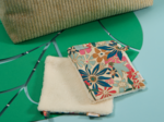 Make-up Remover Glove cerise en fleur