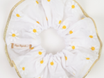 Large Piping Scrunchie white daisies