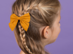 Bow tie hair slide gaze dentelle ocre