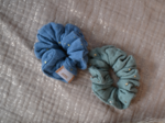 Small scrunchie almond green with golden dots gauze