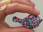 Tits hair clips camelias rubis