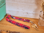 Lanyard necklace tartan rouge