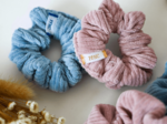 Small scrunchie velours côtelé bleu