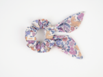 Bunny ear Scrunchie comptine enchantée rose