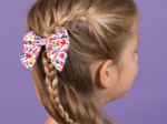 Bow tie hair slide lianes printanieres