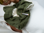 Large Two-Tone Scrunchie gaze pois or kaki - écru