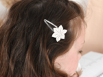 Star flower hairclip white sequined