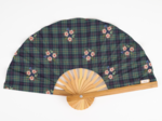 Hand-held fan tartan fleuri
