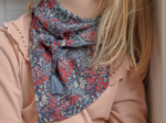 Small pom pom scarf jardin d'aurore