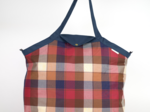 Tote bag with a zip ruby lurex tartan
