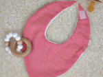 bandana bib gaze pois or rose sorbet