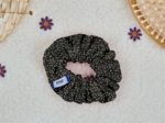 Small scrunchie glitter black