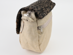 Flap of small shoulder bag mocha quilted leopard