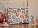 Cosmetic bag with flap fleur de thé