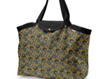 Tote bag with a zip hen facet