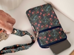 Quilted phone pocket birdy