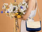 Flap of shoulder bag rayé or blanc