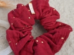 Scrunchie gaze pois or grenat