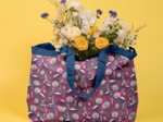 Tote bag with a zip fuchsia poppy