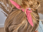 Bunny ear Scrunchie feuillage or rose